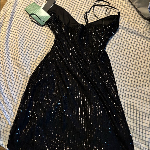 NWT juniors dress - Picture 2 of 2